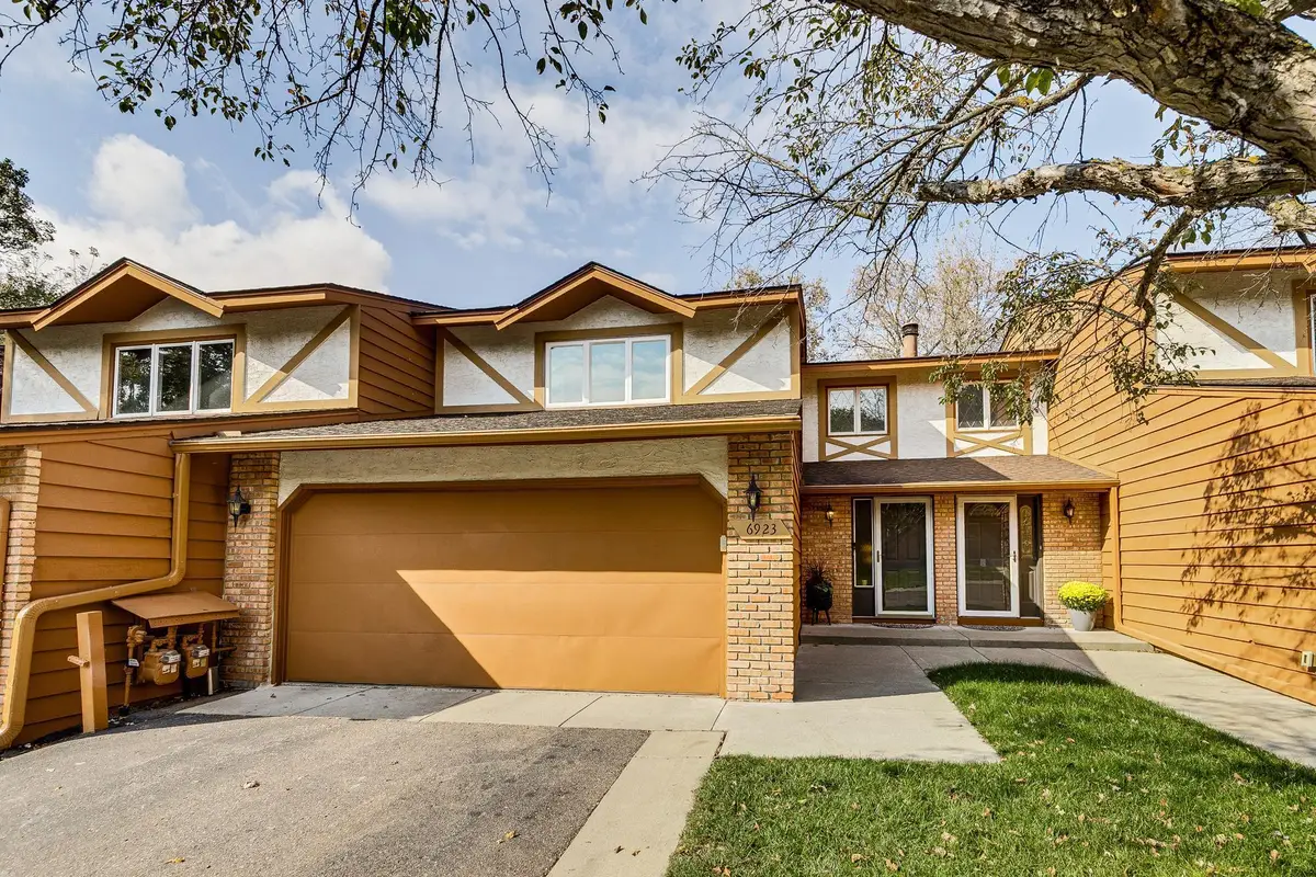 6923 Edenvale Boulevard, Eden Prairie, MN 55346 - Image #1