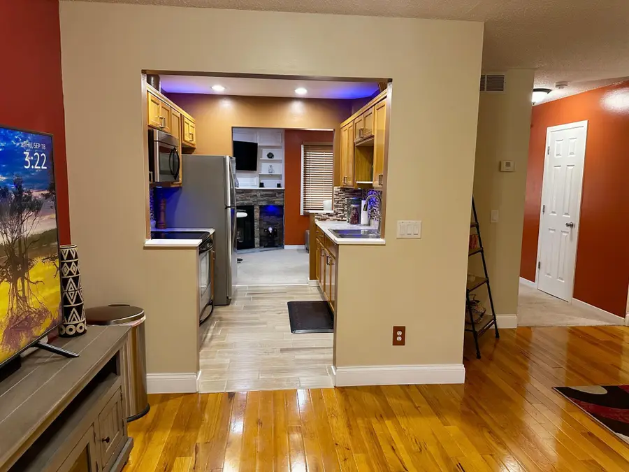 6823 Fremont Place N, Minneapolis, MN 55430 - Image #3