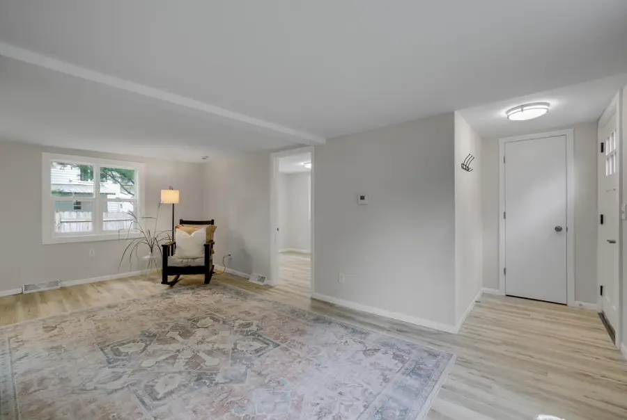 6690 Nez Perce Drive, Chanhassen, MN 55317 - Image #3