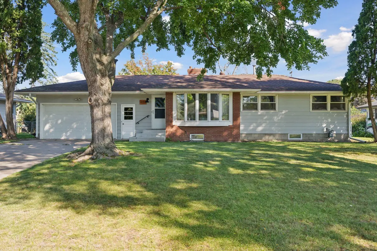 1459 Clarmar Avenue W, Roseville, MN 55113 - Image #1