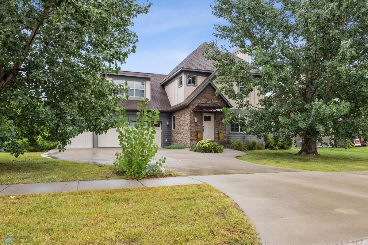 6028 Silverleaf Drive S, Fargo, ND 58104 - Image #1