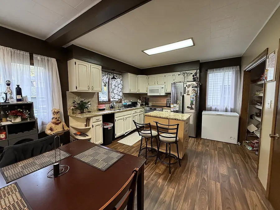 202 S 6th Street, Montevideo, MN 56265 - #3