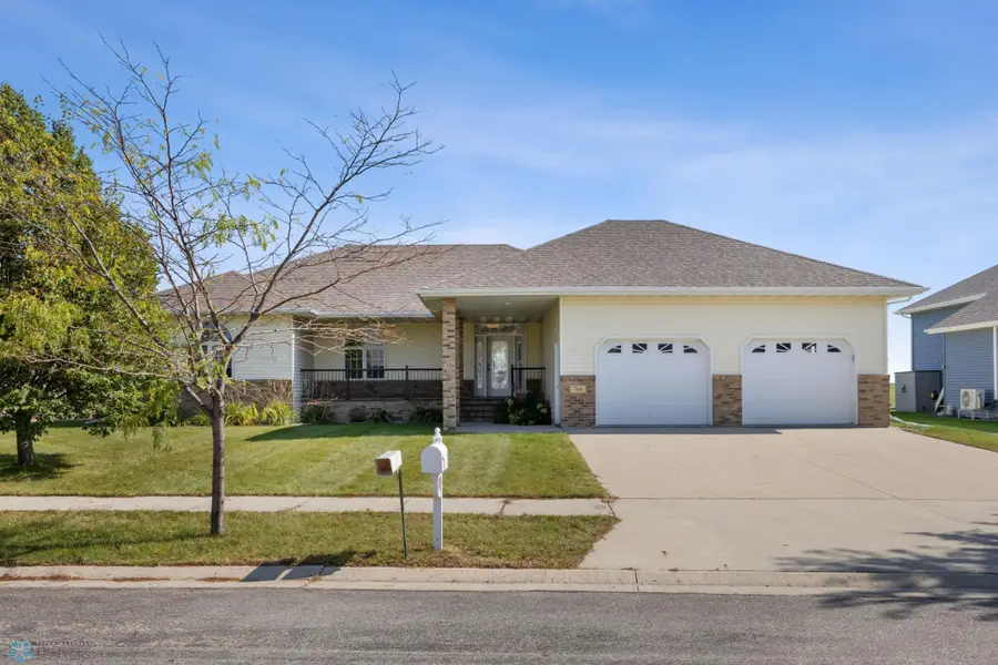 766 36th Street S, Moorhead, MN 56560 - #2