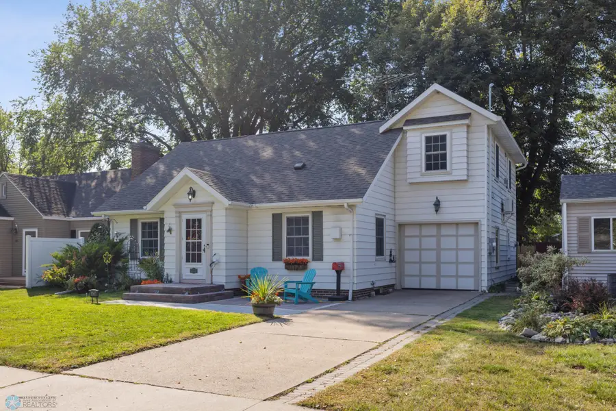 1439 10th Street S, Fargo, ND 58103 - Image #2