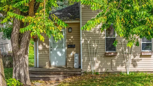 411 Oak Avenue Se, Montgomery, MN 56069