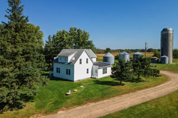 1642 S Hill Avenue, Ogilvie, MN 56358