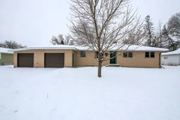 620 4th Avenue Sw, Hutchinson, MN 55350