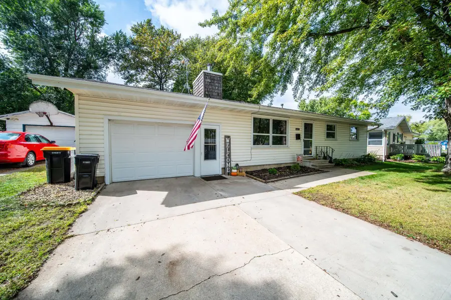 605 5th Avenue Ne, Stewartville, MN 55976 - #2