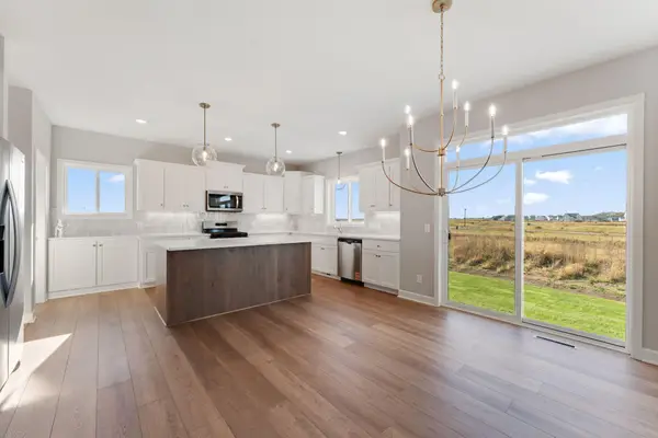 15035 Ardmullivan Lane, Rosemount, MN 55068