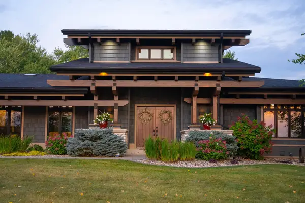 32979 County Road 1, La Crescent, MN 55947