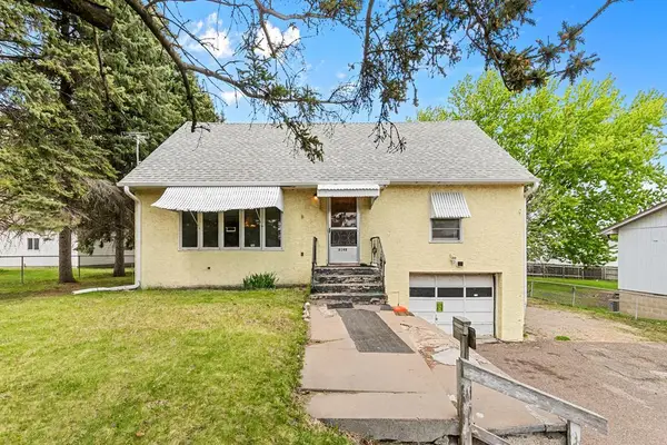 6148 Upper 51st Street N, Saint Paul, MN 55128