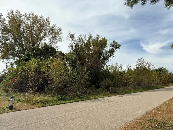 1609 Country Club Road, Albert Lea, MN 56007