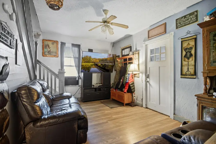 309 Grove Street, Lyle, MN 55953 - Image #3