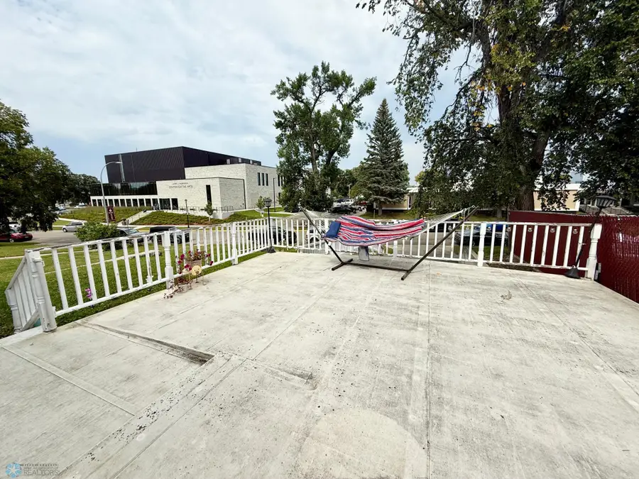 237 Viking Drive, Valley City, ND 58072 - Image #3