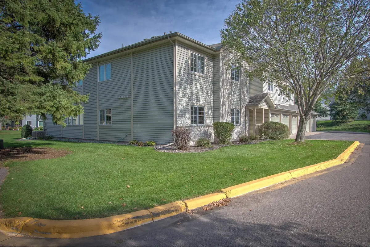 811 98th Avenue Nw #101, Coon Rapids, MN 55433 - Image #1