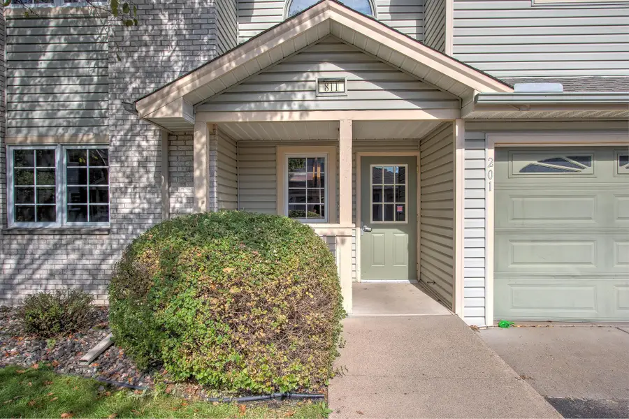 811 98th Avenue Nw #101, Coon Rapids, MN 55433 - Image #3