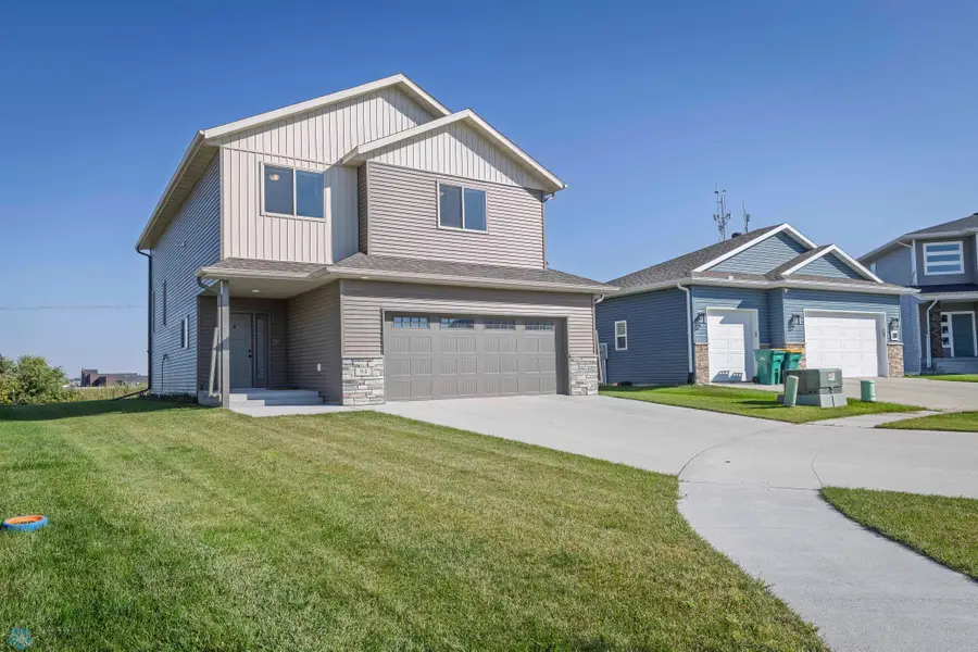 94 6th Street E, Horace, ND 58047 - Image #2