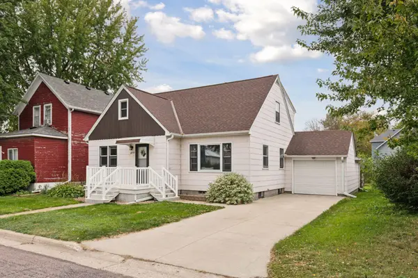210 N Renville Street, Winthrop, MN 55396