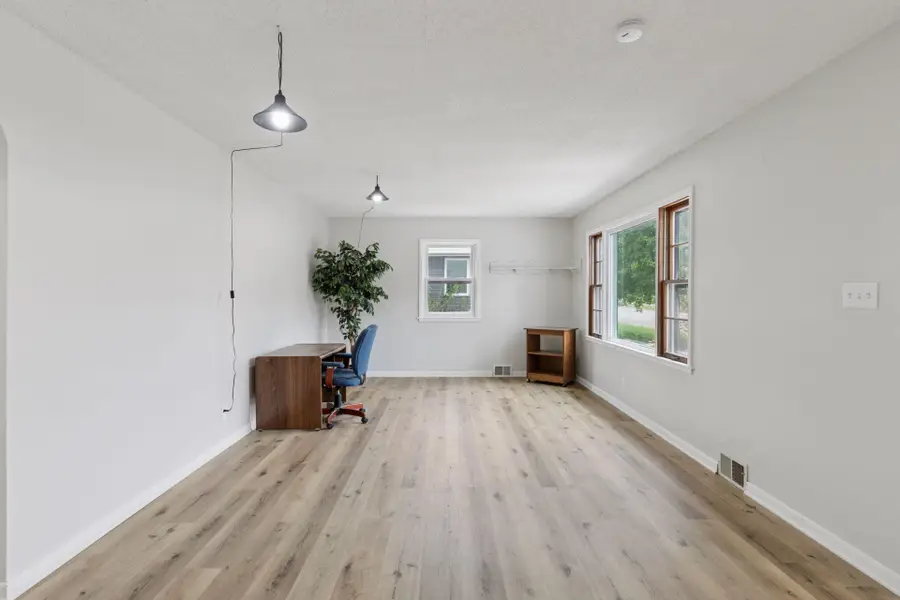 210 N Renville Street, Winthrop, MN 55396 - Image #2