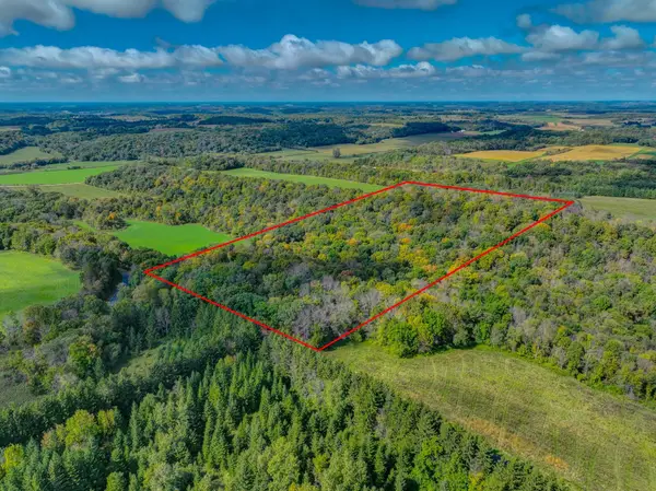 xxx 810th Avenue, River Falls, WI 54022