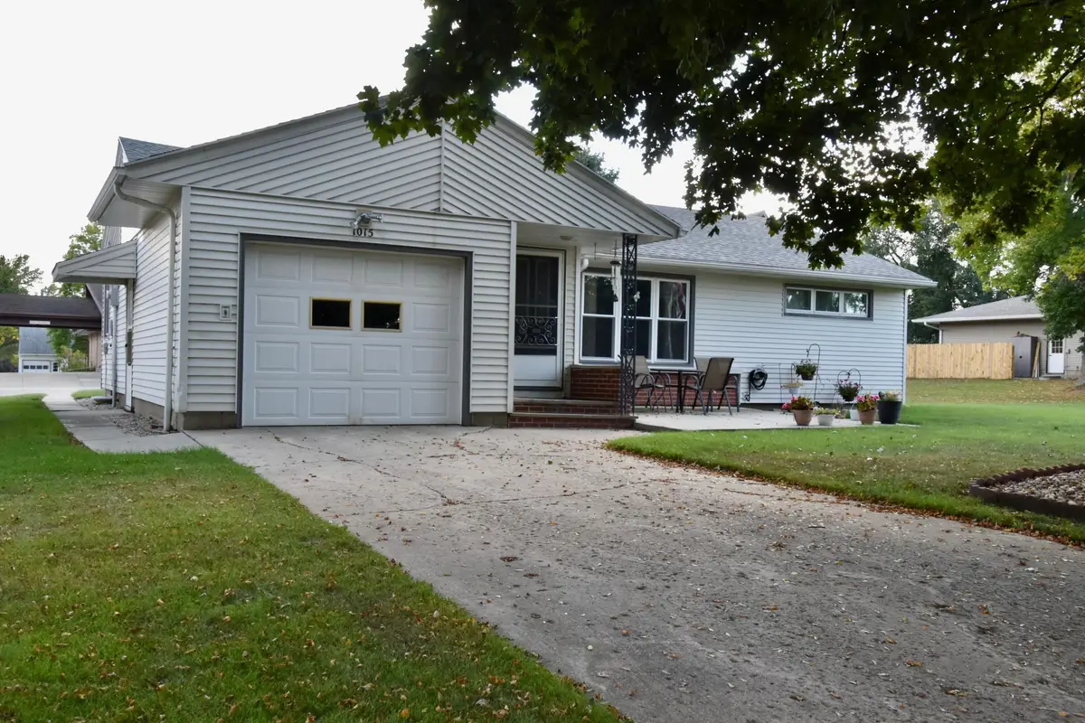 1015 5th Place, Sibley, IA 51249 - Image #1