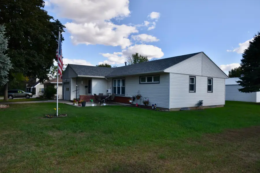 1015 5th Place, Sibley, IA 51249 - Image #3