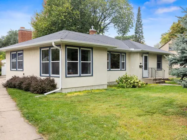 1075 Saint Paul Avenue, Saint Paul, MN 55116