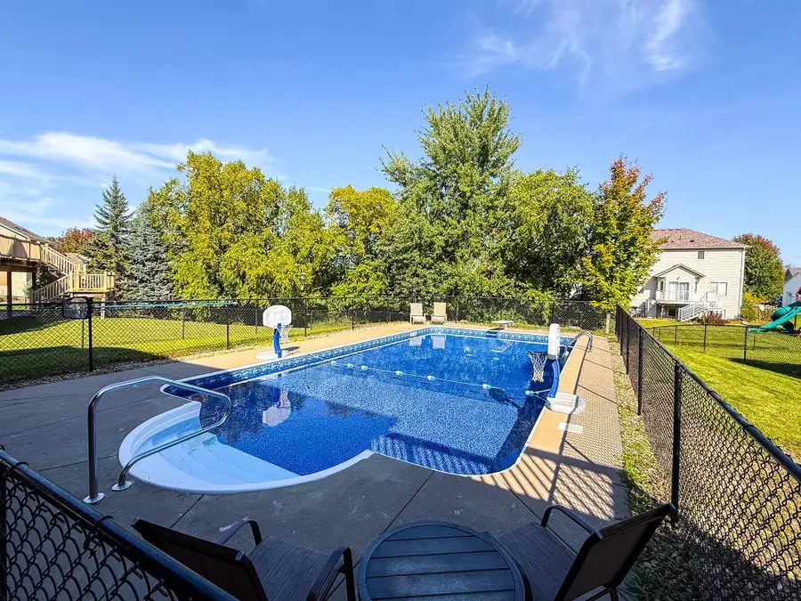 6745 Wildflower Drive S, Cottage Grove, MN 55016 - #2