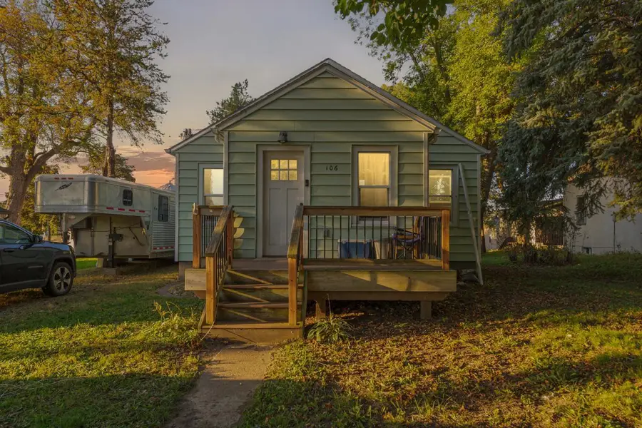106 6th Avenue E, Ellendale, MN 56026 - #3