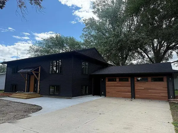 100 Edgewood Drive, Redwood Falls, MN 56283