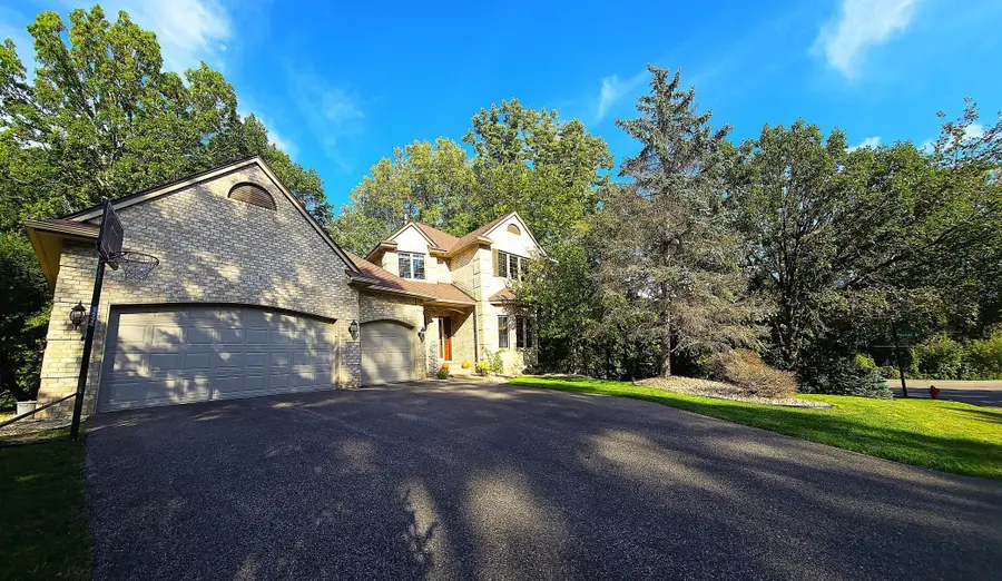 13101 Heritage Way, Apple Valley, MN 55124 - Image #2
