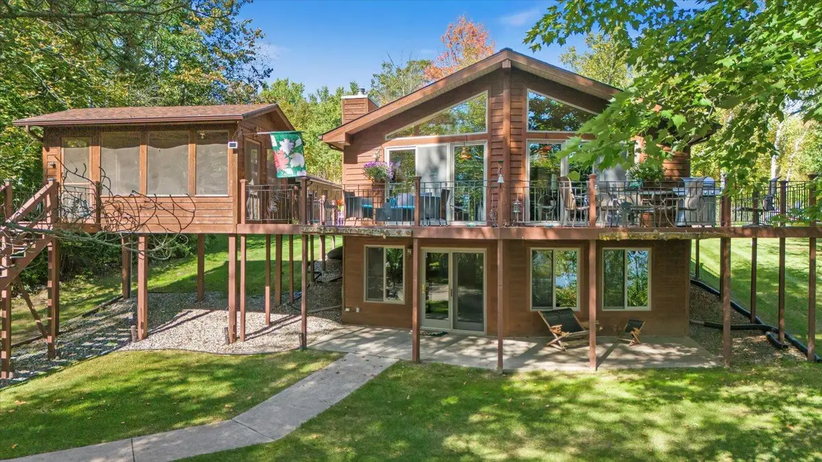 30495 E Oak Bend Drive, Grand Rapids, MN 55744 - Image #1