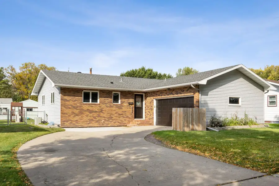 1407 17th Street S, Fargo, ND 58103 - Image #3