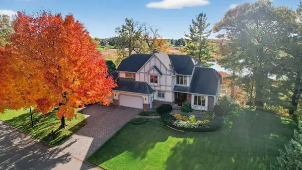 21272 Floral Bay Drive N, Forest Lake, MN 55025