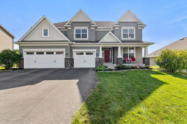 2735 Heron Lane, Victoria, MN 55386