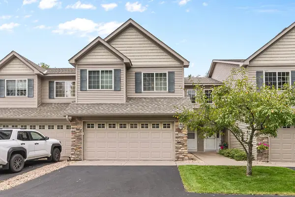 2694 County Road H2, Saint Paul, MN 55112