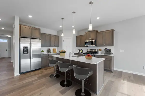 7162 Parquet Avenue Ne, Otsego, MN 55330