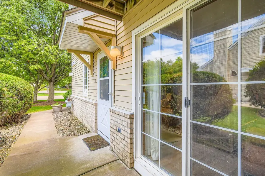 2225 Ranchview Lane N #5, Plymouth, MN 55447 - Image #2