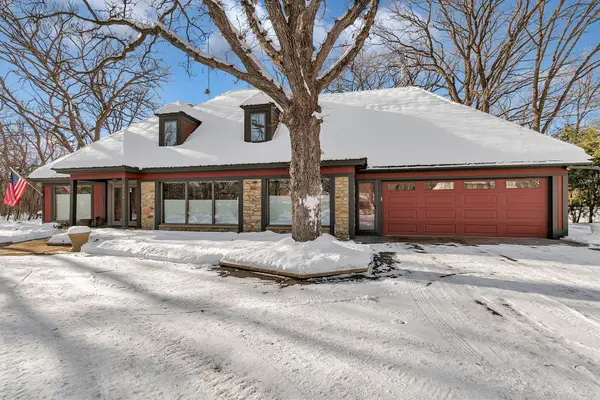 3136 Dolores Drive, Saint Cloud, MN 56303