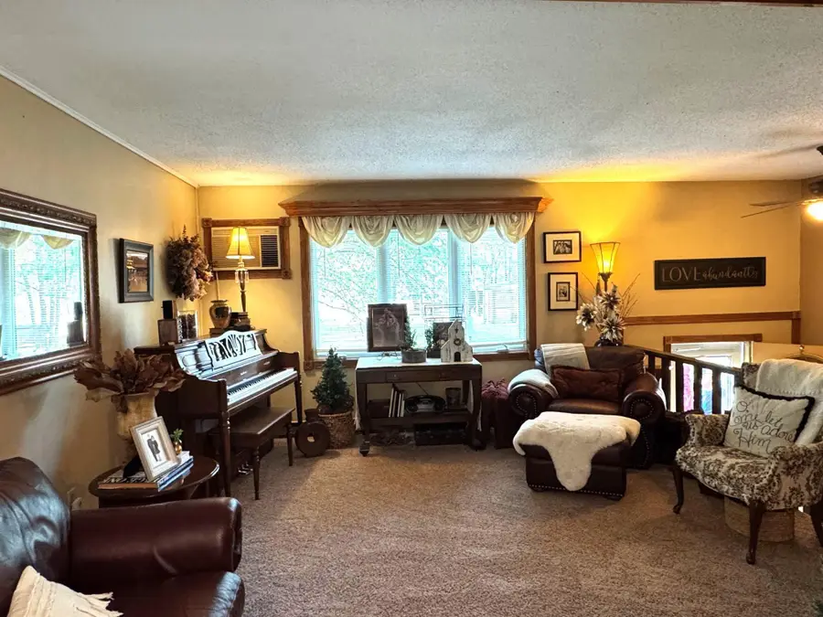 21136 State Highway 89, Roseau, MN 56751 - Image #2