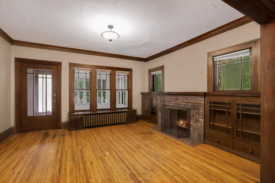 209 Cedar Lake Road N, Minneapolis, MN 55405 - Image #2