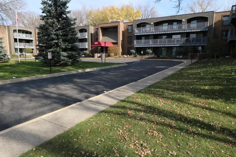 2800 Hamline Avenue N #347, Saint Paul, MN 55113 - Image #3