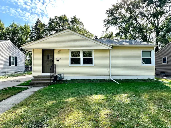 2112 Cottage Avenue E, Saint Paul, MN 55119