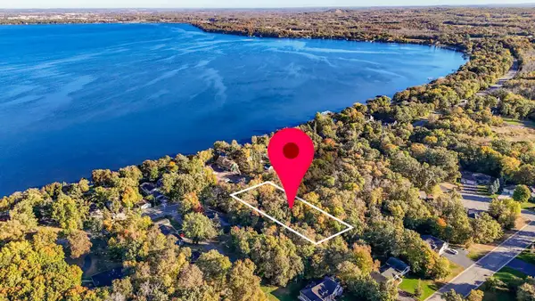 1077 S Shore Drive, Detroit Lakes, MN 56501