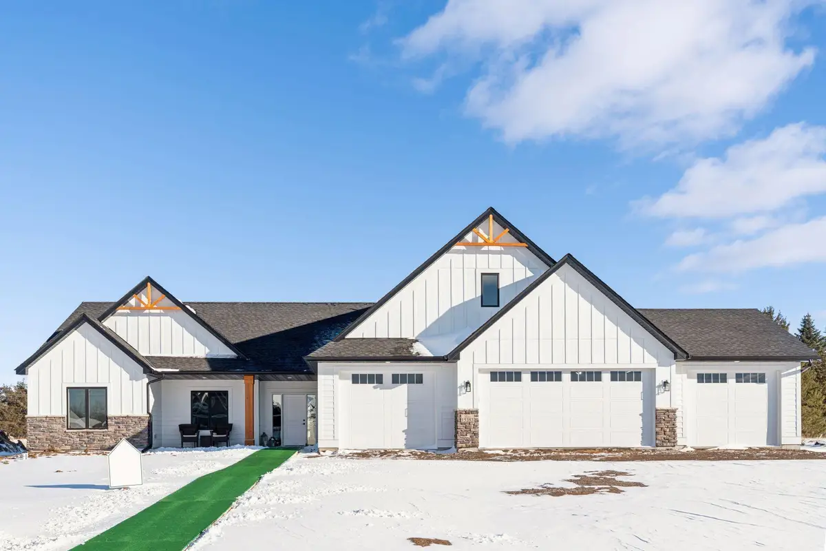 17984 Taconite Street Ne, Ham Lake, MN 55304 - #1