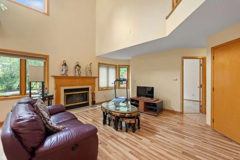 10695 53rd Avenue N, Minneapolis, MN 55442 - Image #3