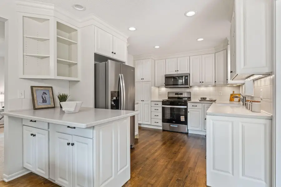 6051 Stoneybrook Drive, Minnetonka, MN 55345 - Image #2