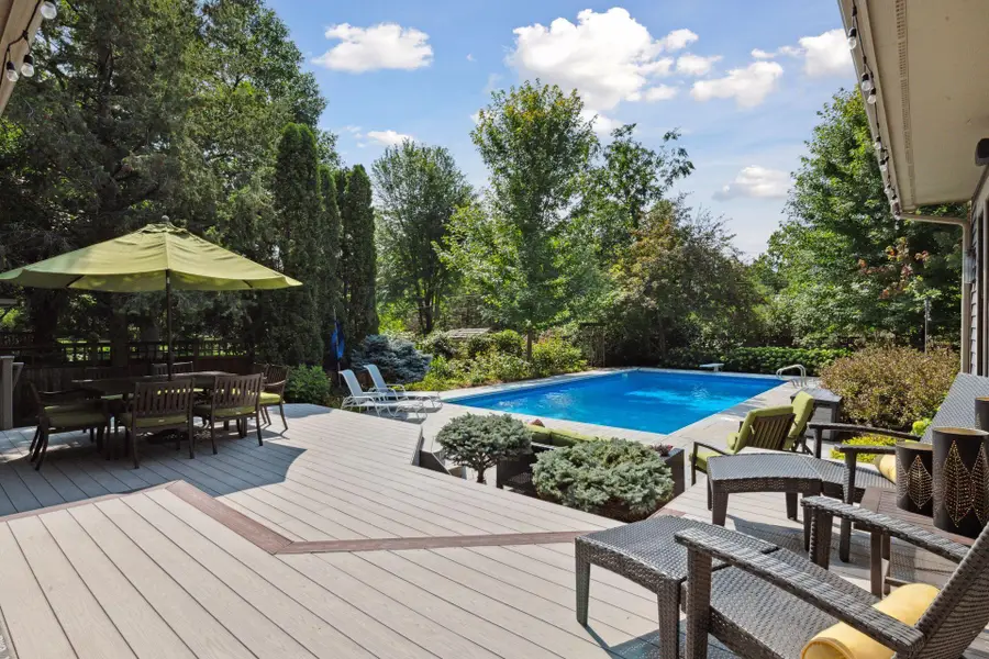 154 Babcock Lane, Wayzata, MN 55391 - Image #2