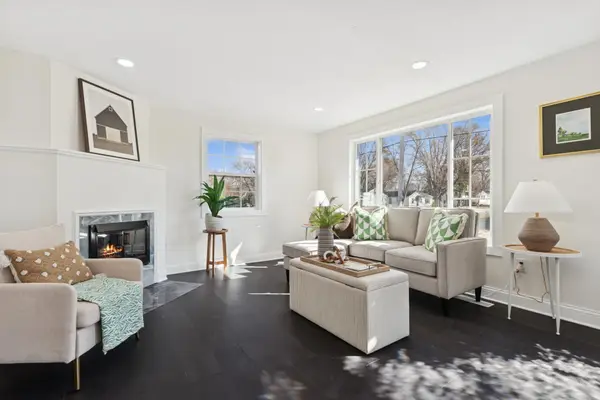 1335 Hampshire Avenue N, Golden Valley, MN 55427