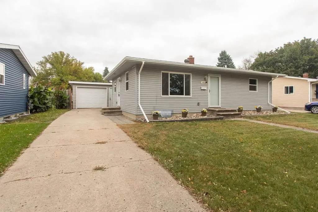 1806 10th Avenue N, Moorhead, MN 56560 - Image #1